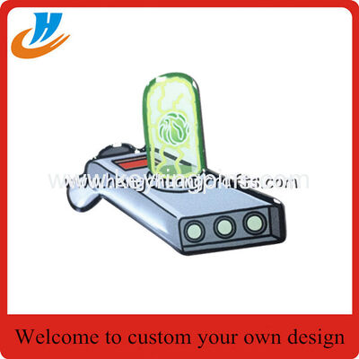 30mm "Love" logo badge,metal lapel pin soft enamel with epoxy