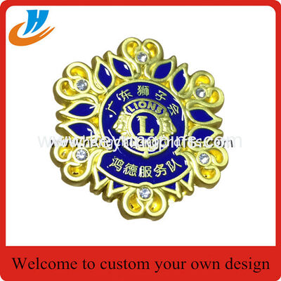 Shenzhen factory custom lion club badge,matt gold plated metal lapel pin