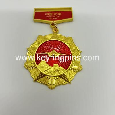 The metal cap badges metal pins army laple pin custom