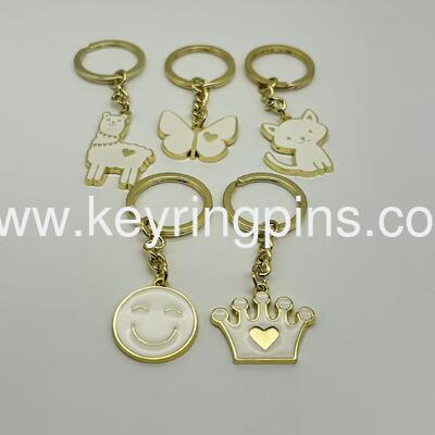 Metal gifts keyrings with different shape keychains dogs,cats butterfly metal keyrings for sale