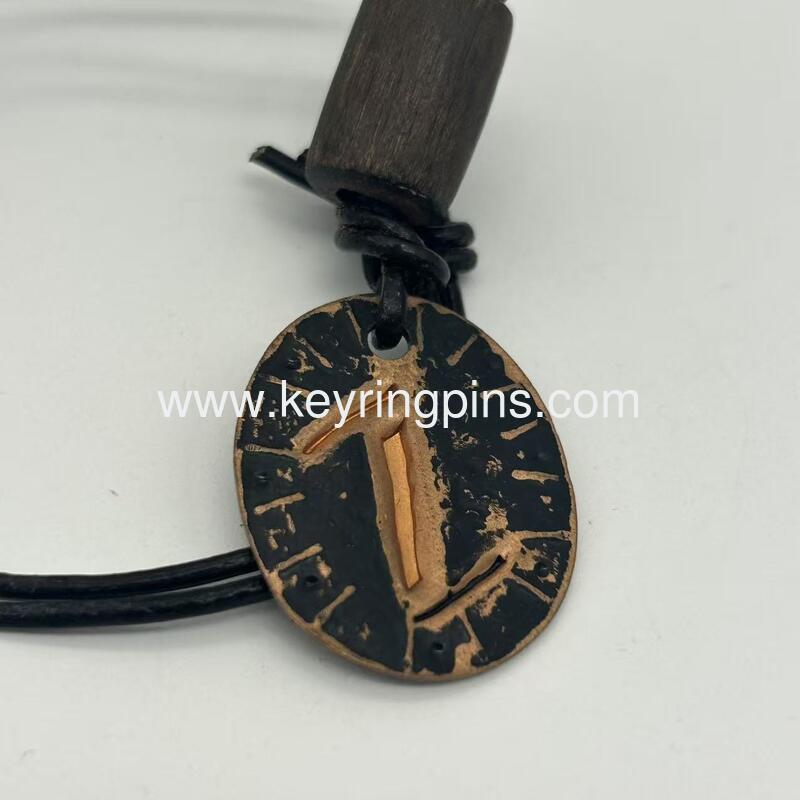 Custom vintage nostalgic style metal small tags, antique metal key tags