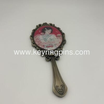 Magnet small size folding cosmetic mirror made of zinc alloy with customizable plating colors and OEM options suitable for gifts