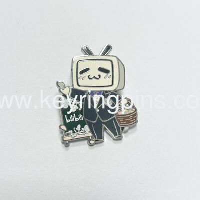 Good price Bilibili Little TV Butler Enamel Pin – フォーマルスーツ＆フラワーバスケット かわいいアニメラペルピン オンライン